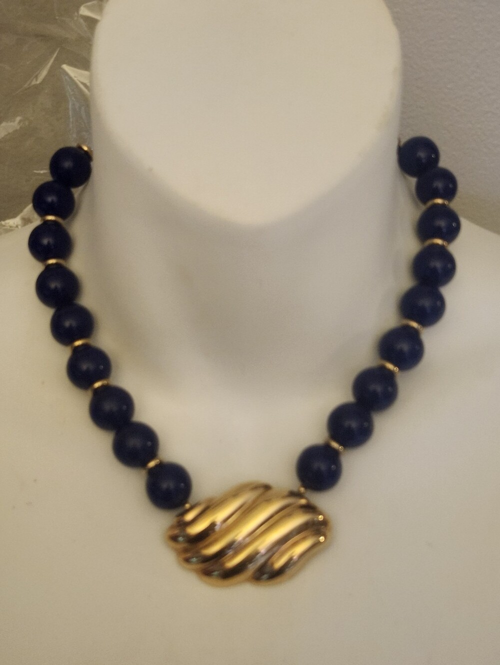 Vtg Avon " Royal Azura" Navy Blue Beaded Necklace with Gold Accent Centerpiece